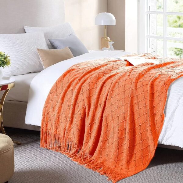 Luxurious Knitted Throw Blanket with Tassels