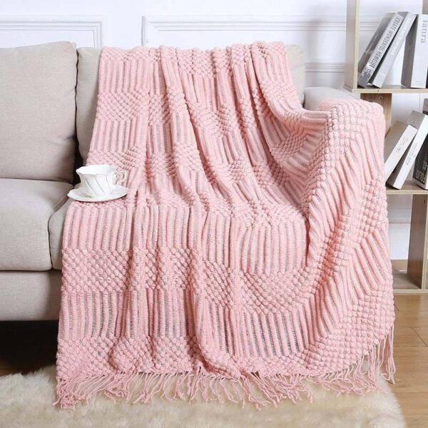 Luxurious Knitted Throw Blanket with Tassels